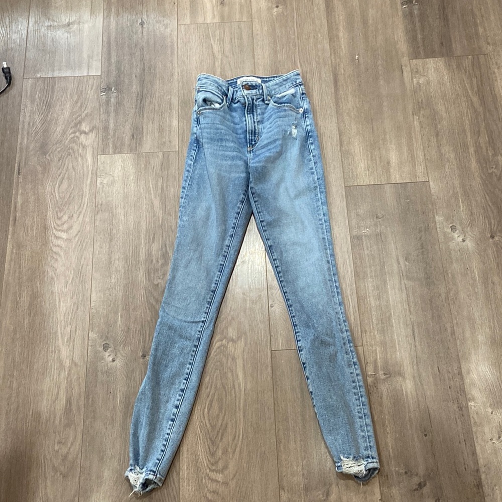 Size 23 long Abercrombie skinny ankle jeans